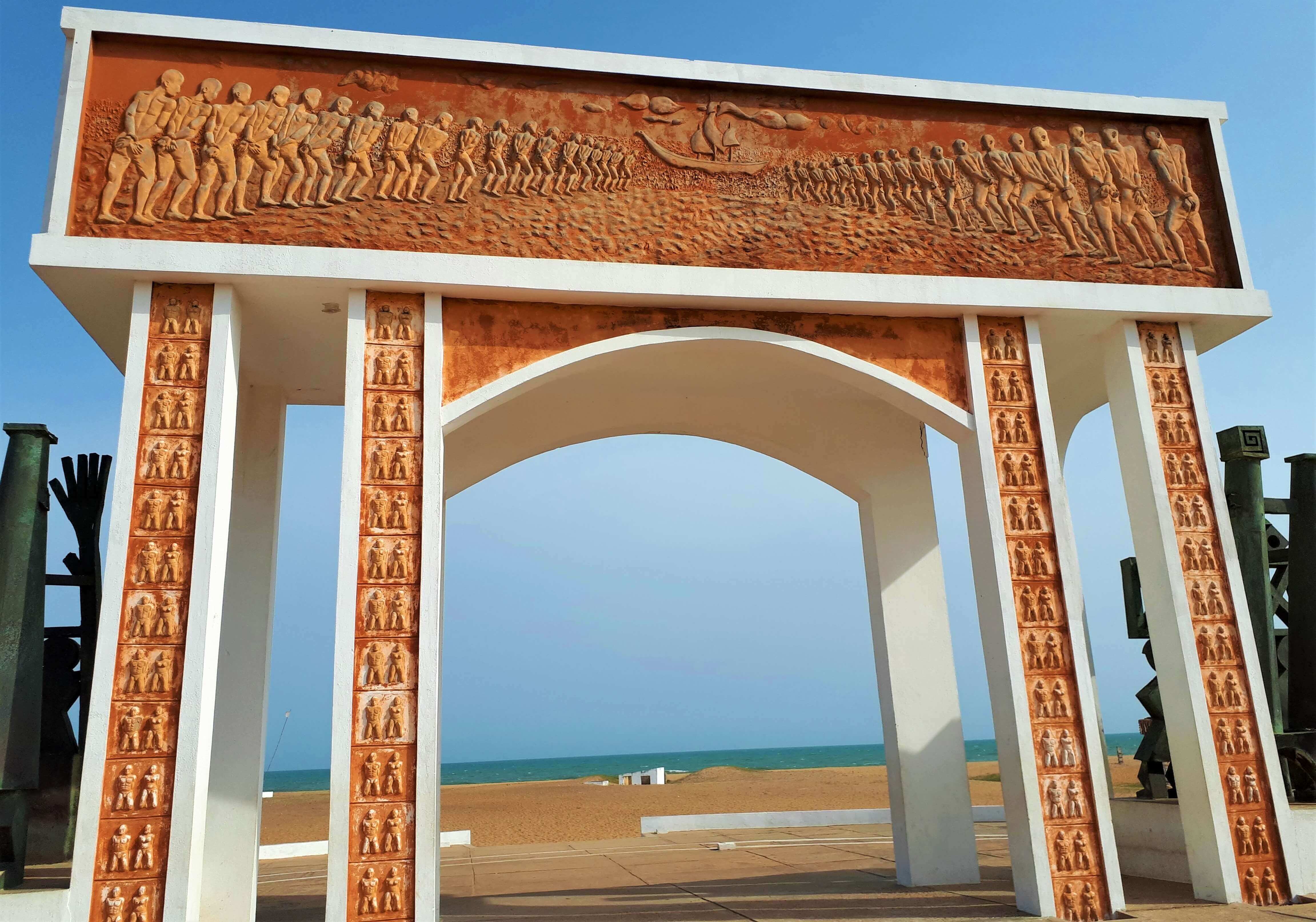La porte du non retour patrimoine mondial de unesco