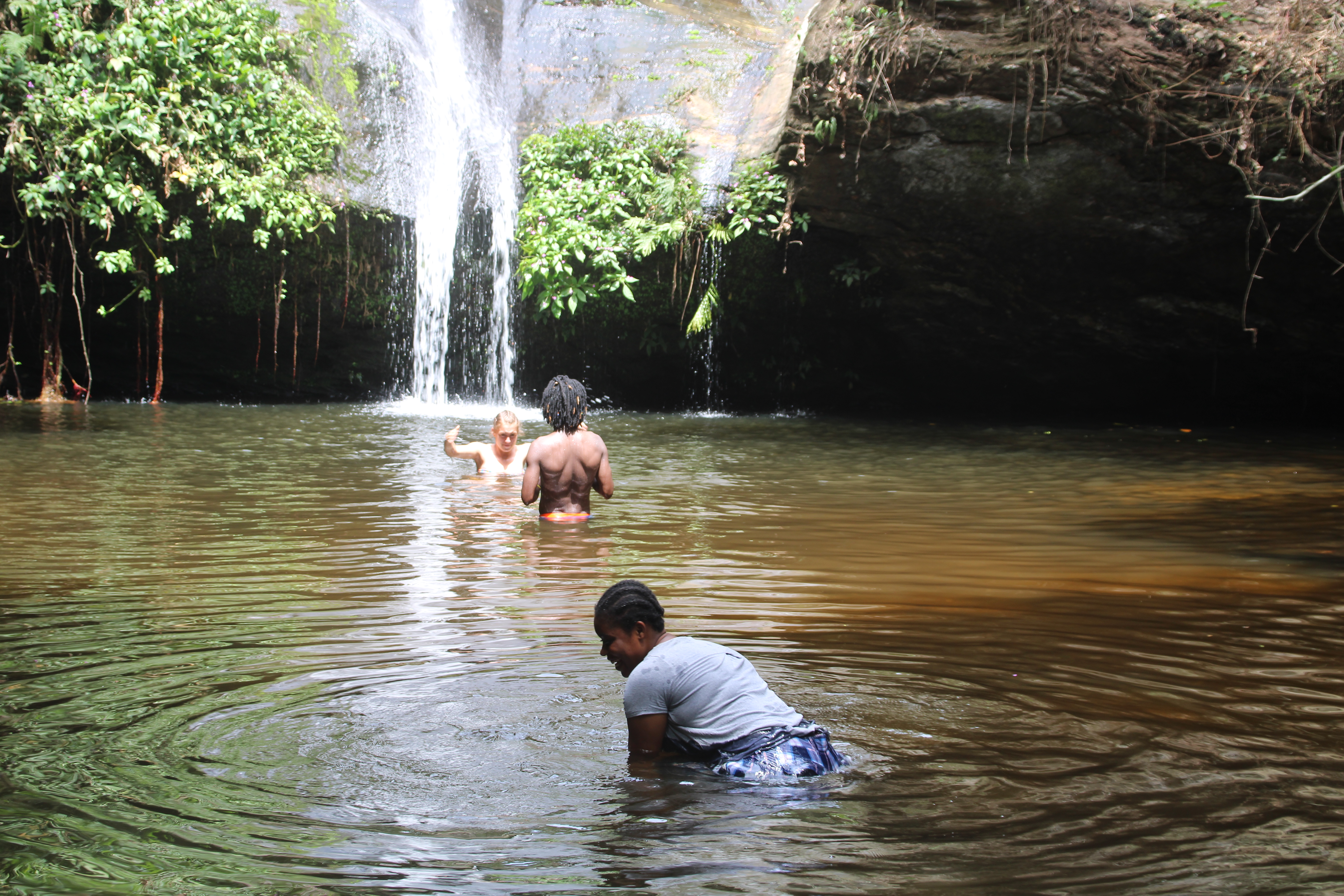 Visite à la cascade de wome