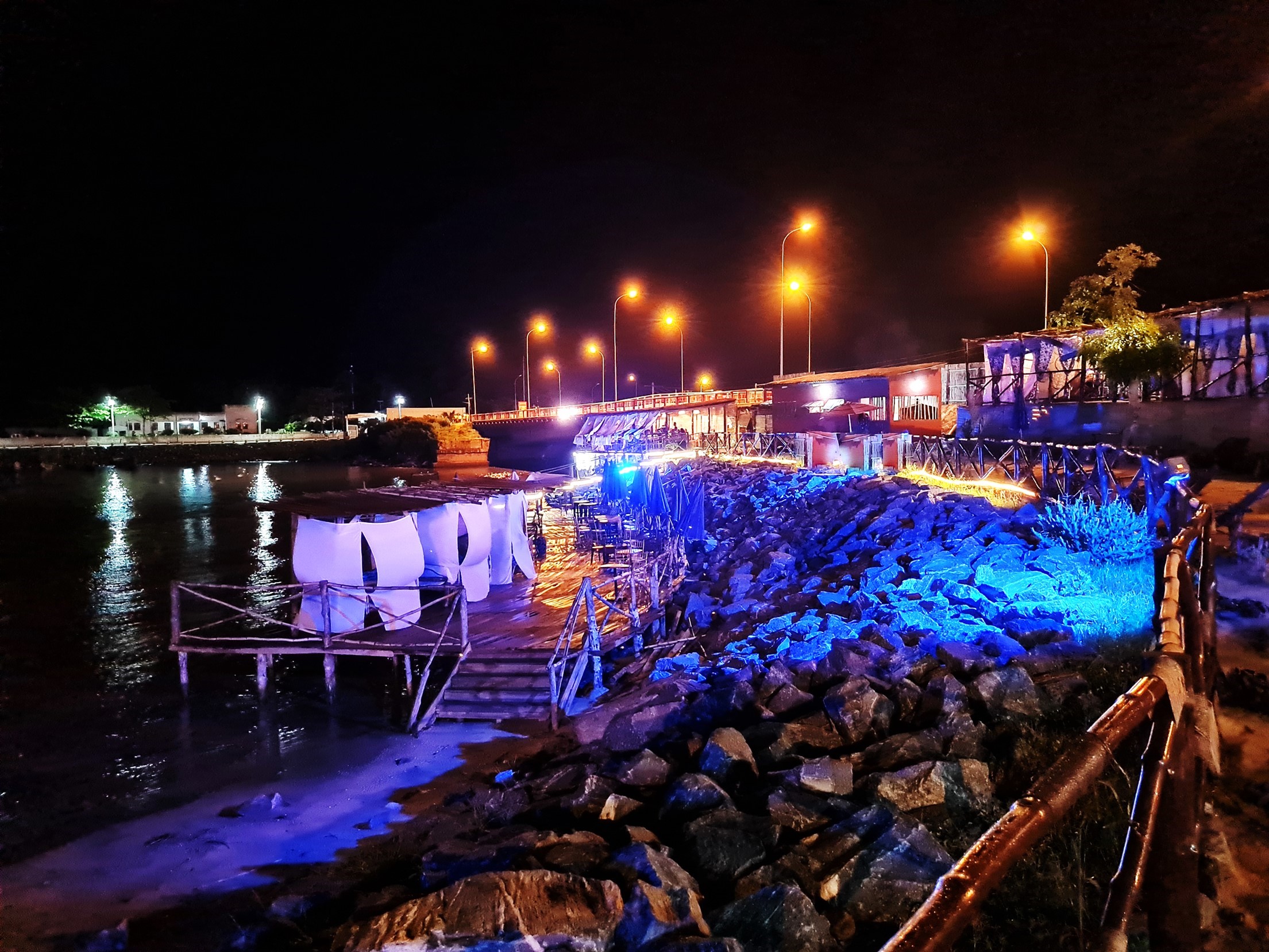 embouchure lac togo et mer vue dans la nuit à aneho 